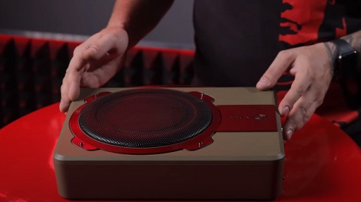 Сабвуфер под сиденье "Черная Вдова" Сабвуфер под сиденье "Черная Вдова"